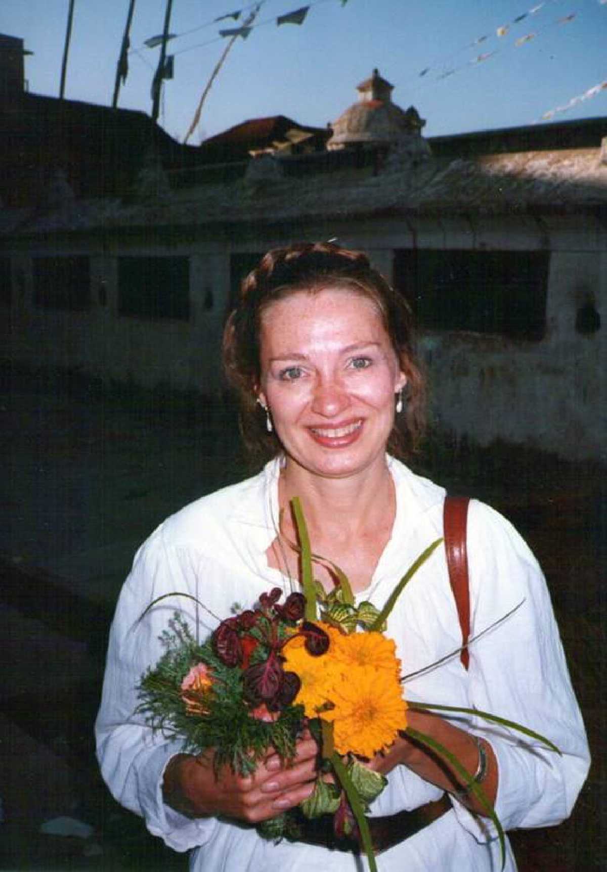 /media/cover-img/Out_Of_Nowhere_The_Mary_Rocamora_Story-l.jpg